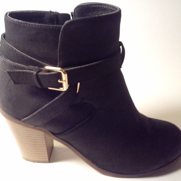New Black Fashion Booties  *MAKE AN OFFER* - Picture 1 of 6